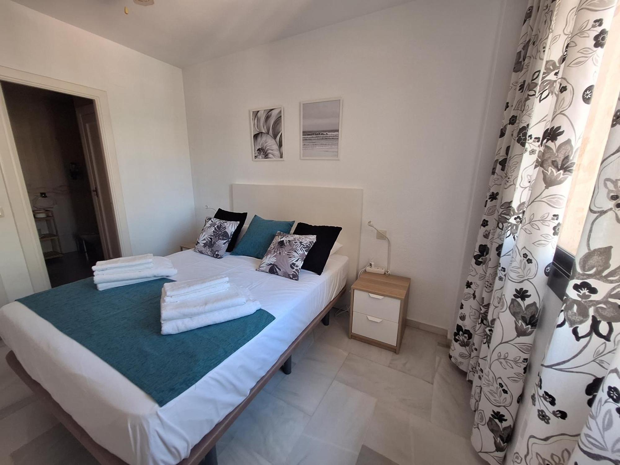 Primera Linea Del Mar - Acceso Directo Playa Carihuela Torremolinos Eksteriør bilde