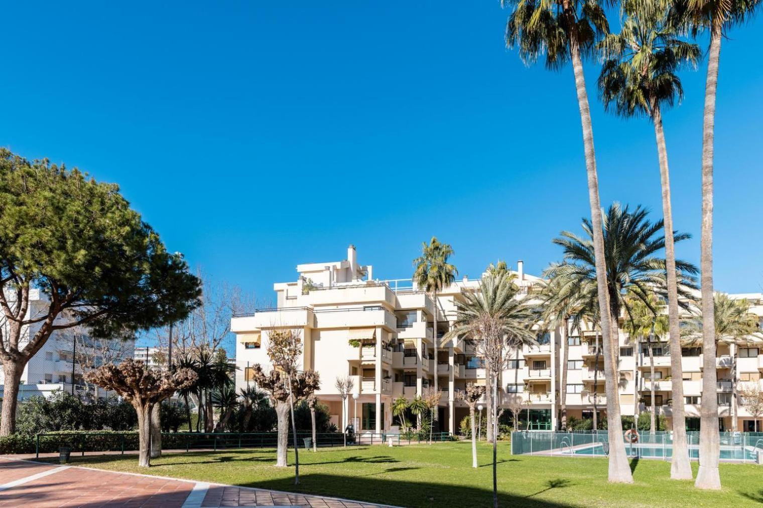 Primera Linea Del Mar - Acceso Directo Playa Carihuela Torremolinos Eksteriør bilde