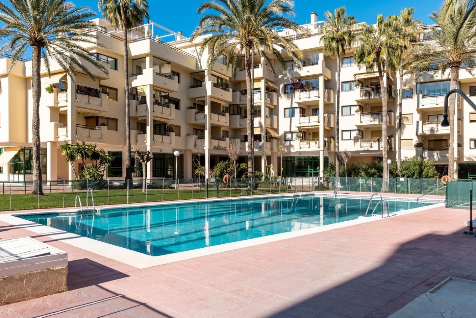Primera Linea Del Mar - Acceso Directo Playa Carihuela Torremolinos Eksteriør bilde