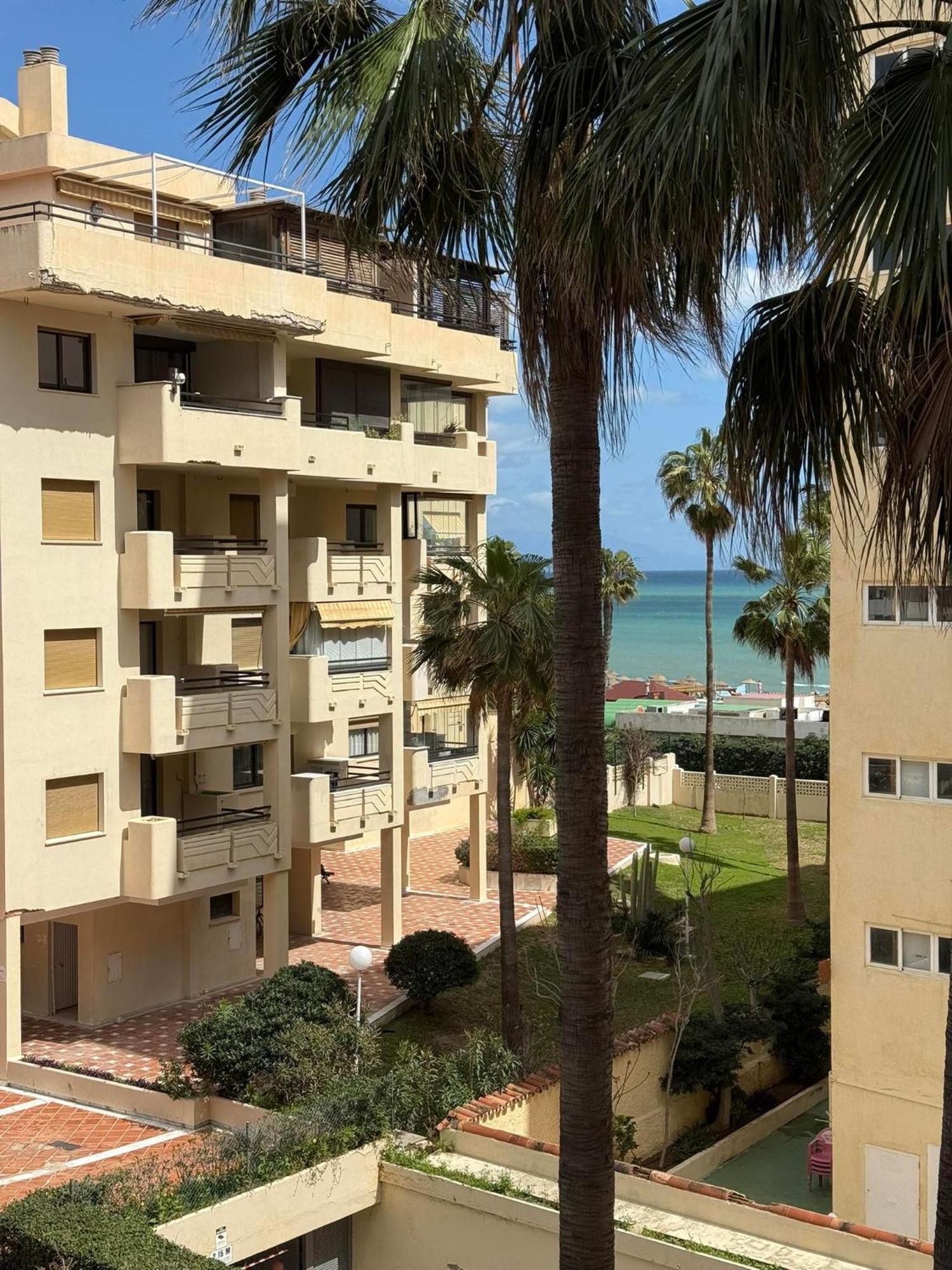 Primera Linea Del Mar - Acceso Directo Playa Carihuela Torremolinos Eksteriør bilde